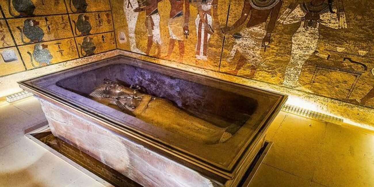 Toutankhamon, du trésor à la malédiction